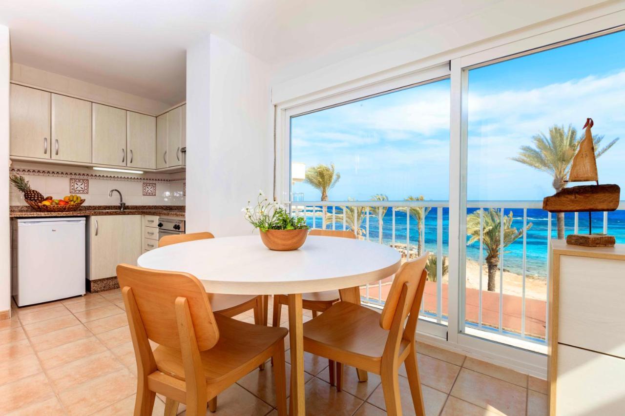Apartamentos Sa Varadero Fronte Mar Espujols Es Pujols Exterior foto