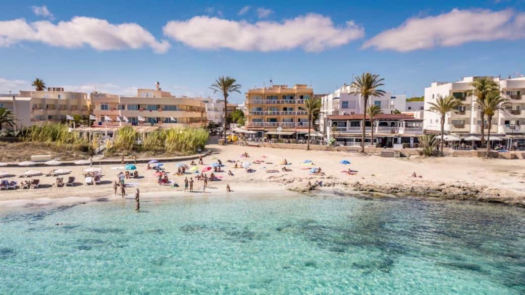 Apartamentos Sa Varadero Fronte Mar Espujols Es Pujols Exterior foto